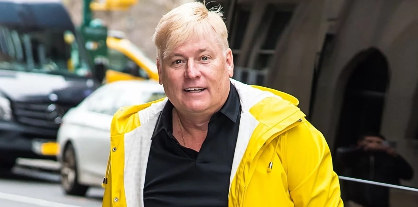 Is Joe Simpson gay? The rumors about his sexuality