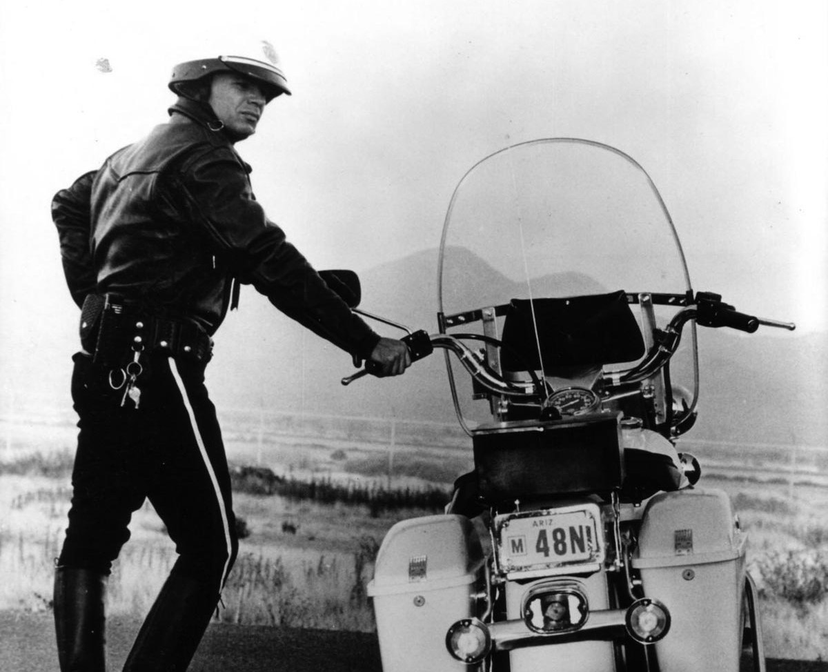 Kim on Electra Glide in Blue