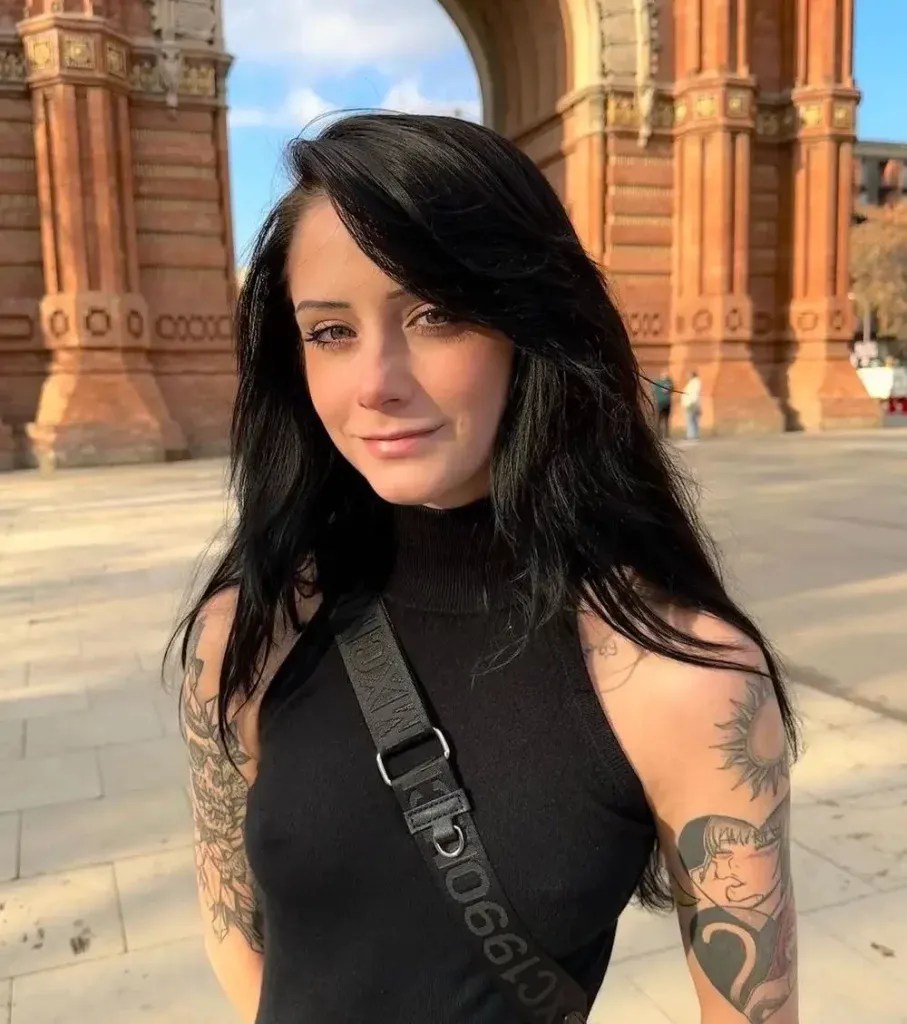 Catarina (Catkitty21) Net Worth, Husband, Wiki, Family Background, Hot