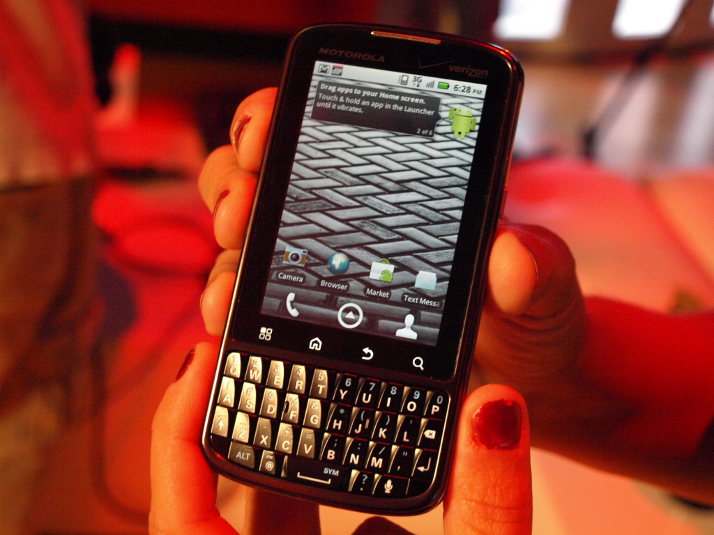 5 Best Smartphones With Physical Keyboards