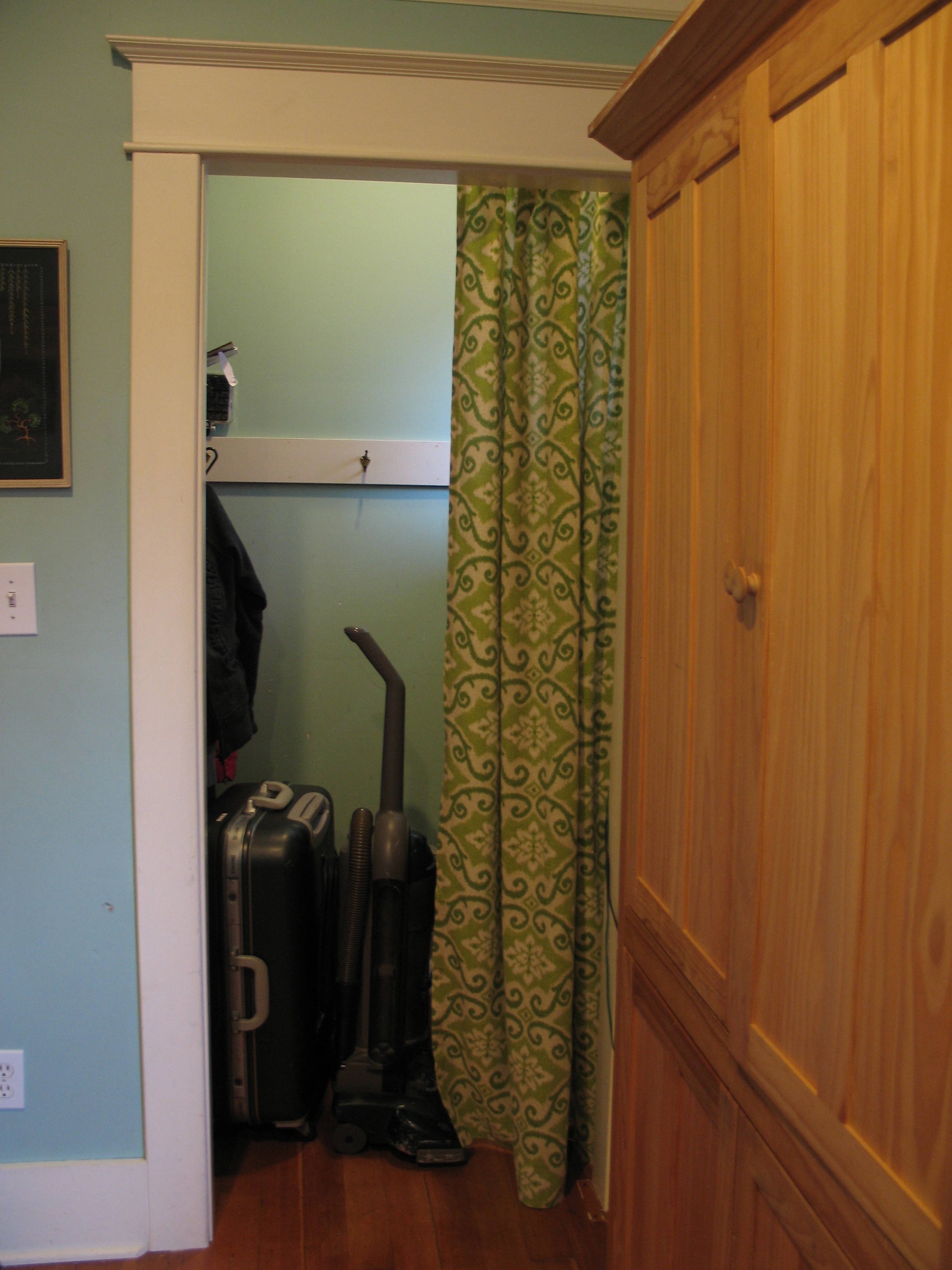 How to Make a NoSew Closet Curtain The NonConsumer Advocate