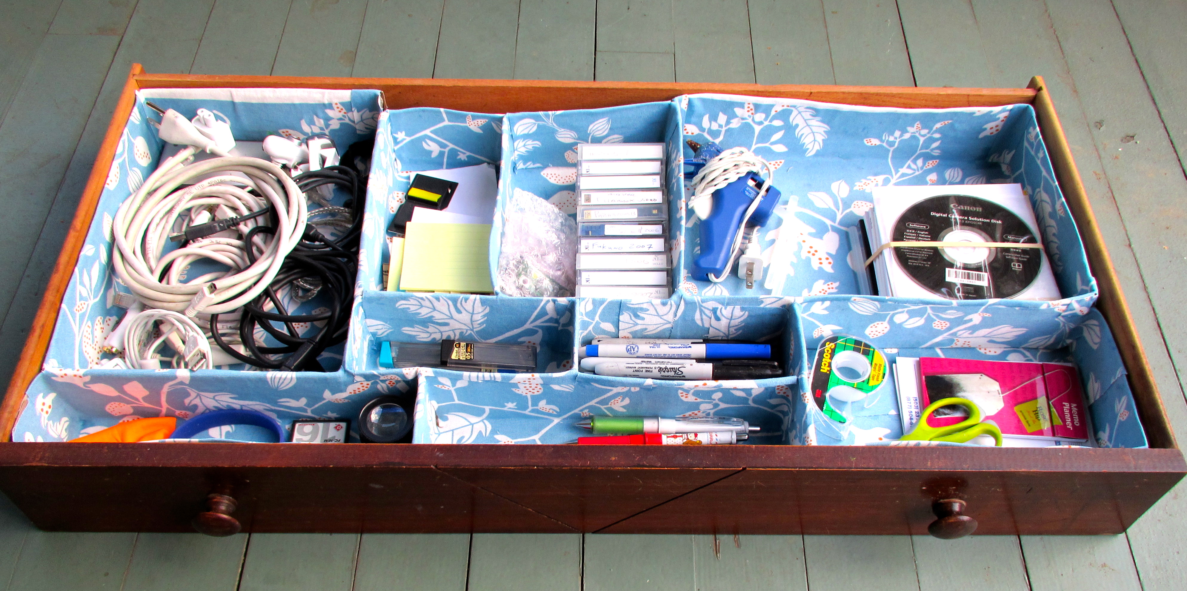 Organization Geeks Need Not Go Broke — How to Make a NoSew Drawer