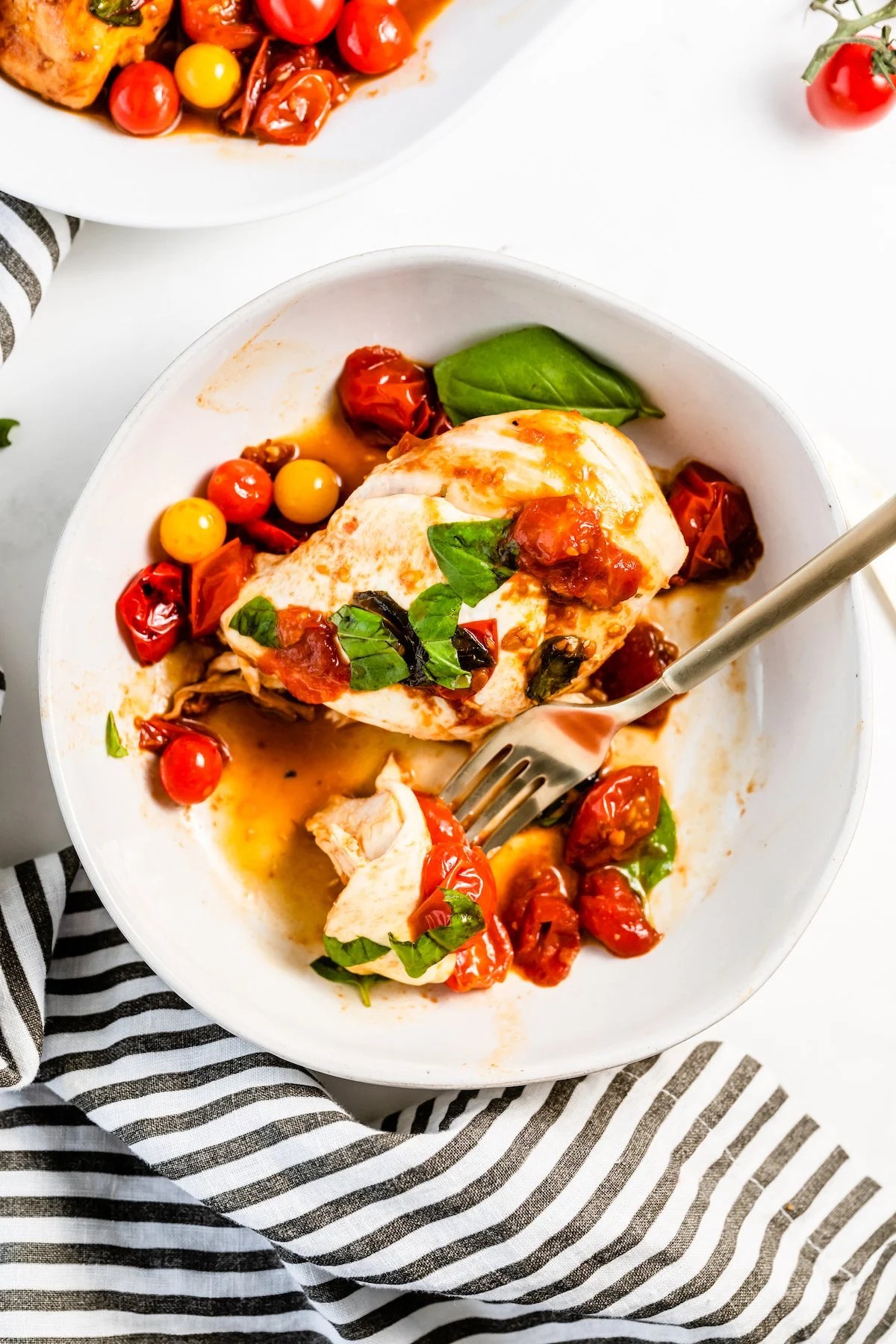 Easy Balsamic Chicken Caprese Recipe The Novice Chef