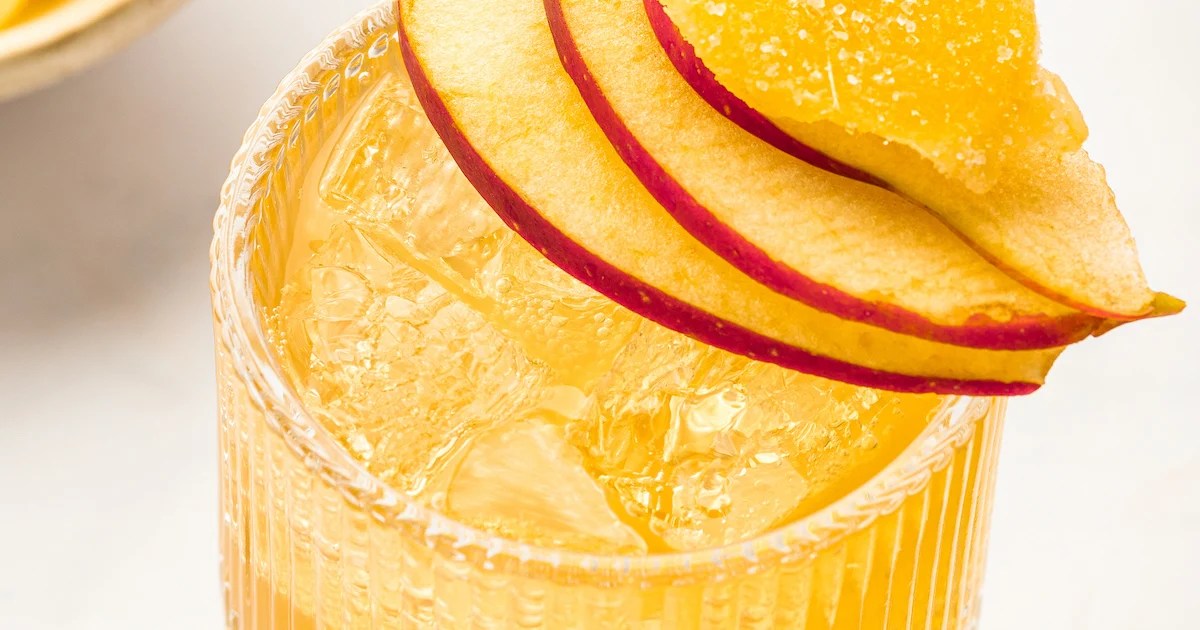 Easy Spiked Apple Cider Cocktail for Fall The Novice Chef