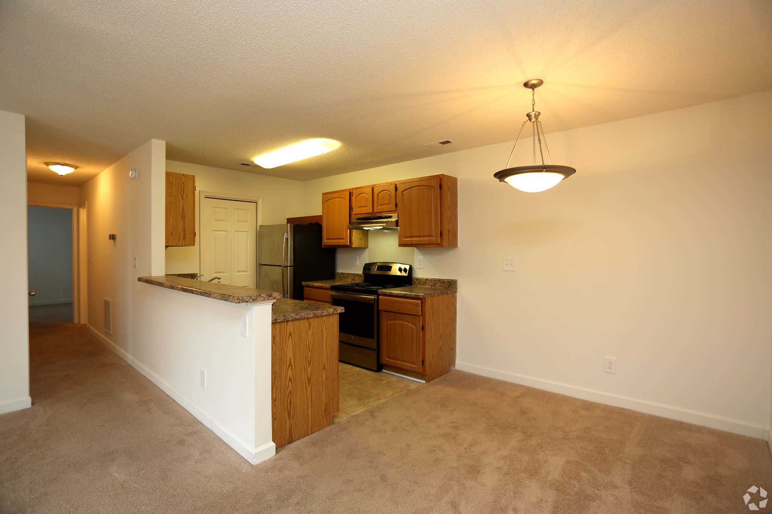 Gallery The Oaks of Dunlop Farms Apartments Colonial Heights Virginia