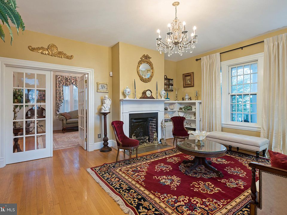 The Dr. Humphries House, Circa 1908 in Virginia. 399,000 The Old