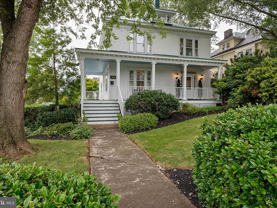 The Dr. Humphries House, Circa 1908 in Virginia. 399,000 The Old