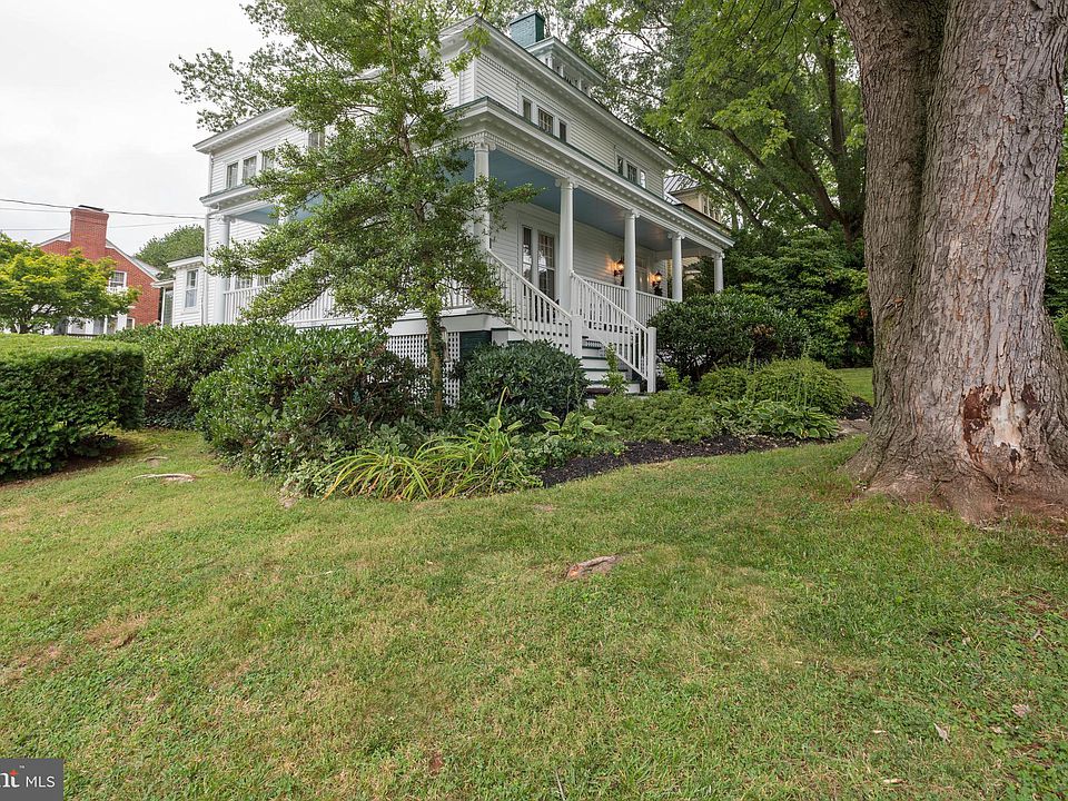 The Dr. Humphries House, Circa 1908 in Virginia. 399,000 The Old