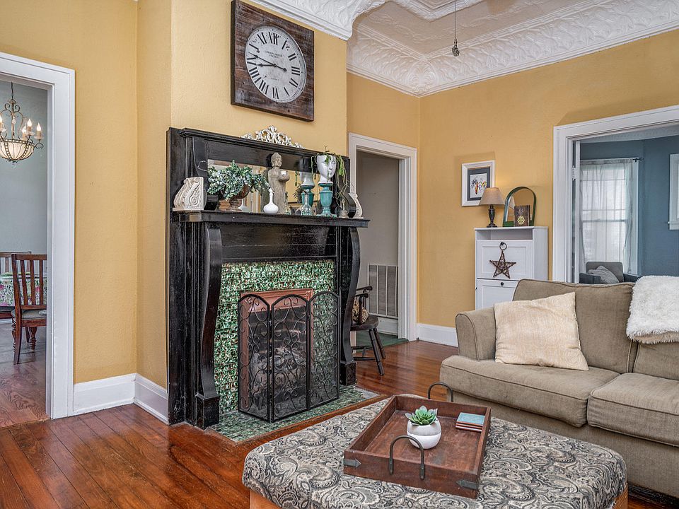 Great price!! The Ed Campbell House, Circa 1917. Over 1/2 acre in North