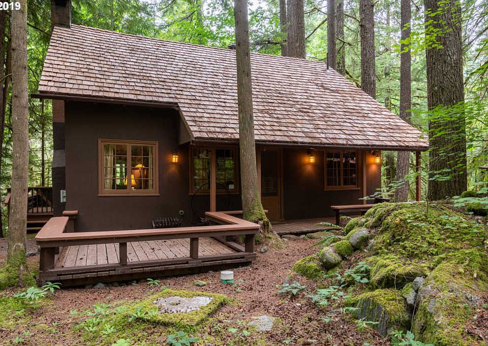 Oregon mountain cabin along the Zigzag River. Circa 1938. 299,800