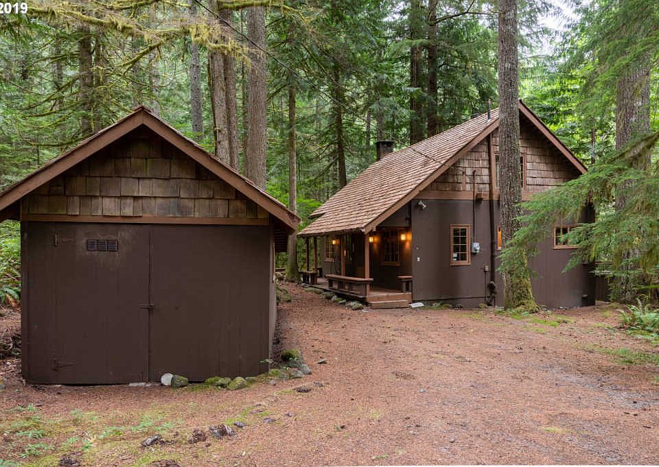 Oregon mountain cabin along the Zigzag River. Circa 1938. 299,800