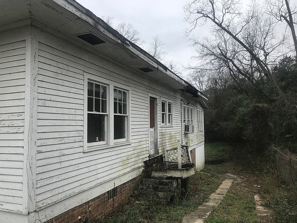 Fixer upper alert! Circa 1920 in Mississippi. 34,900 The Old House Life