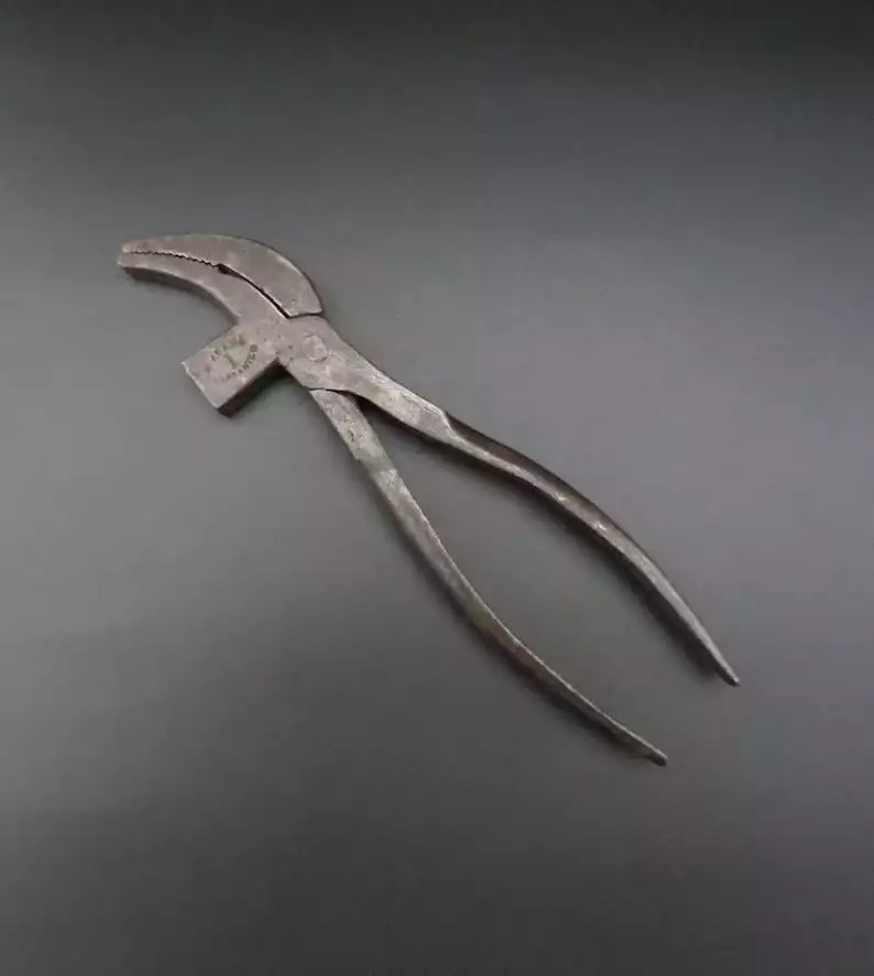 7 Essential Shoe Making Supplies for the Modern Cobbler