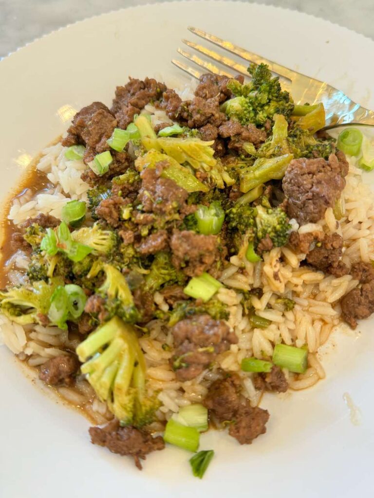 Delicious Beef and Broccoli with Rice Easy One Pot Recipe