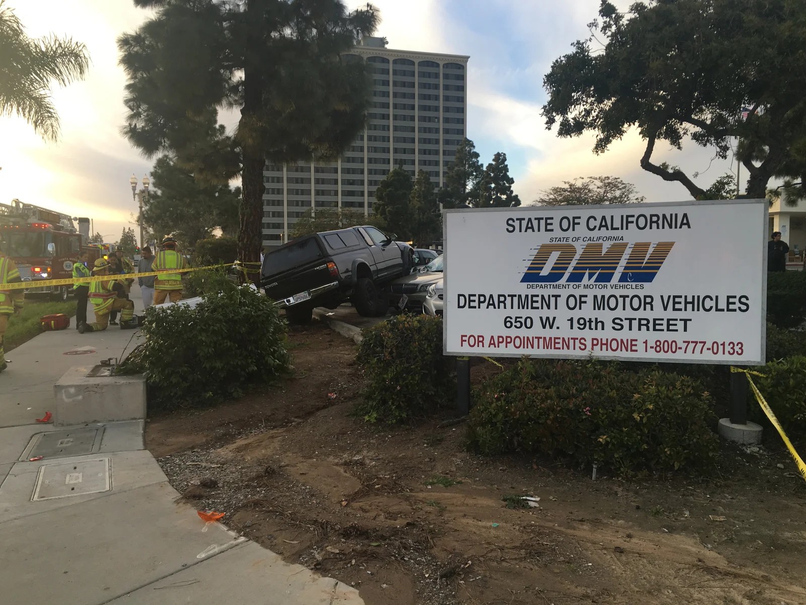 DRIVERS LICENSE TEST ENDS IN SPECTACULAR CRASH AT COSTA MESA DMV The