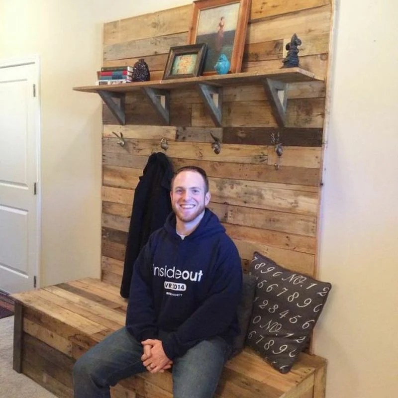 Stunning Pallet Entryway Bench Affordable 9Step Project The Owner