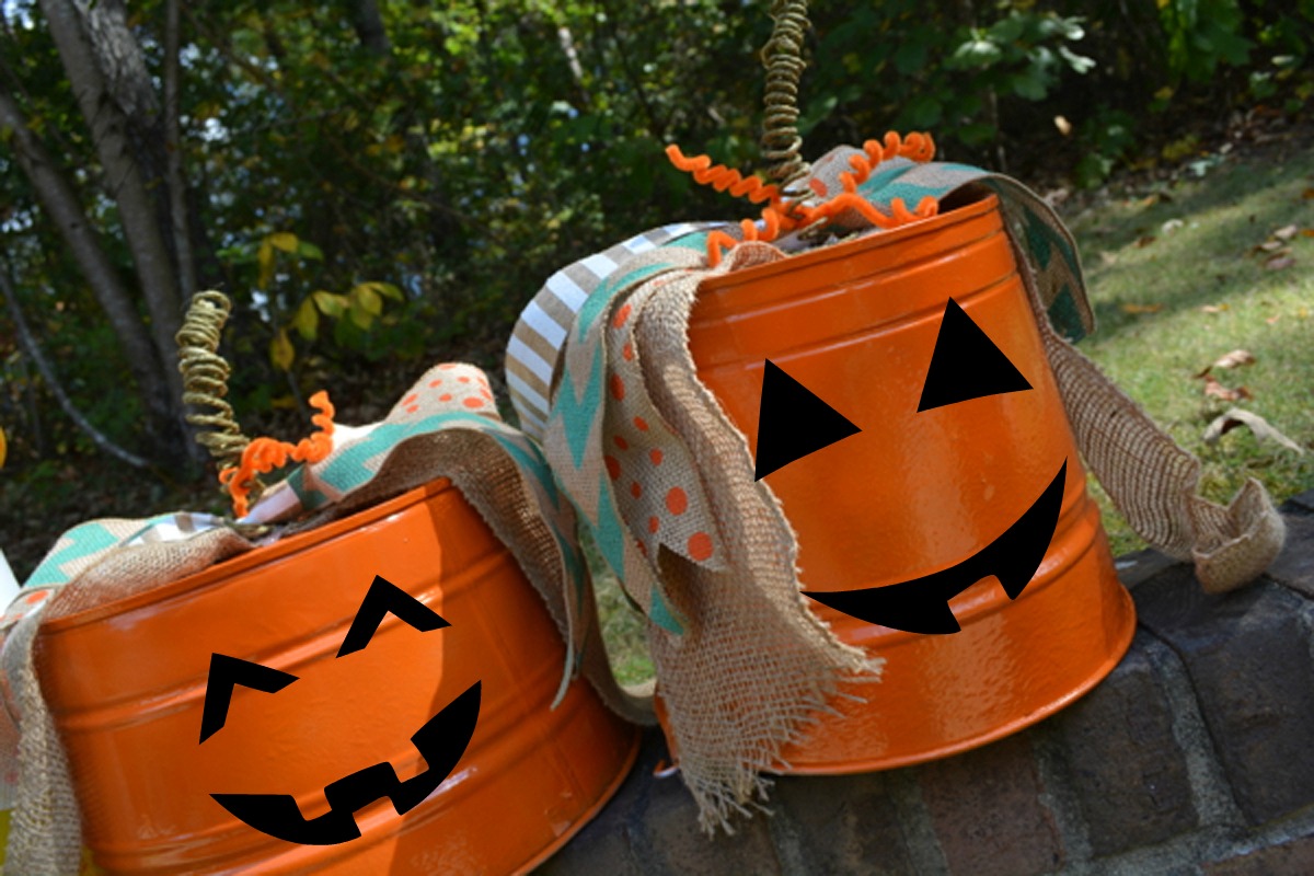 bucket pumpkins The Painted Apron