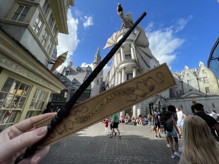 Guide to 2024 Harry Potter Wands Universal Orlando Ollivanders Wands