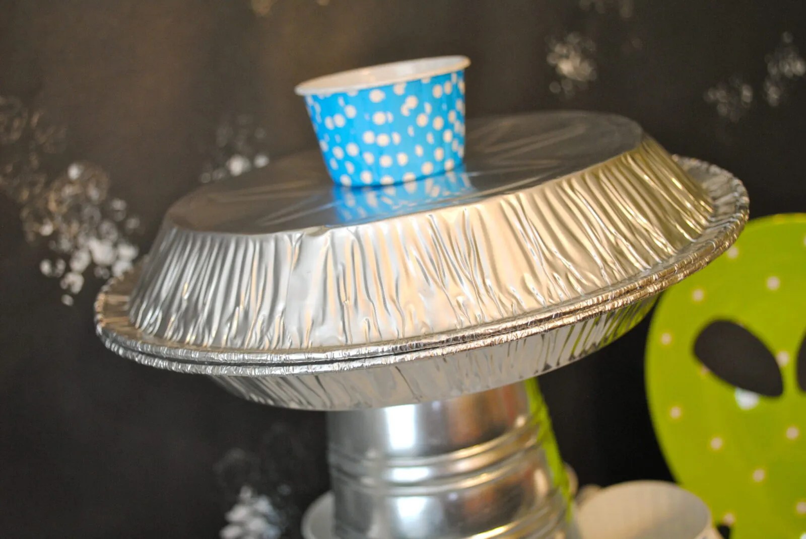 Tutorial Alien Life Dessert Table Backdrop & Decorations The Party