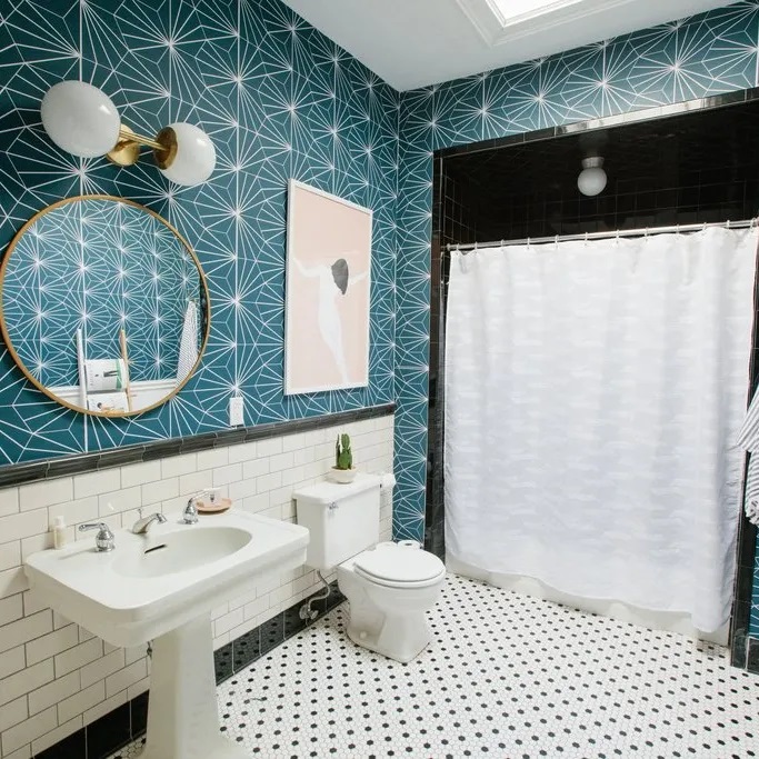 Is It Good To Wallpaper A Bathroom? The Perfect Snow