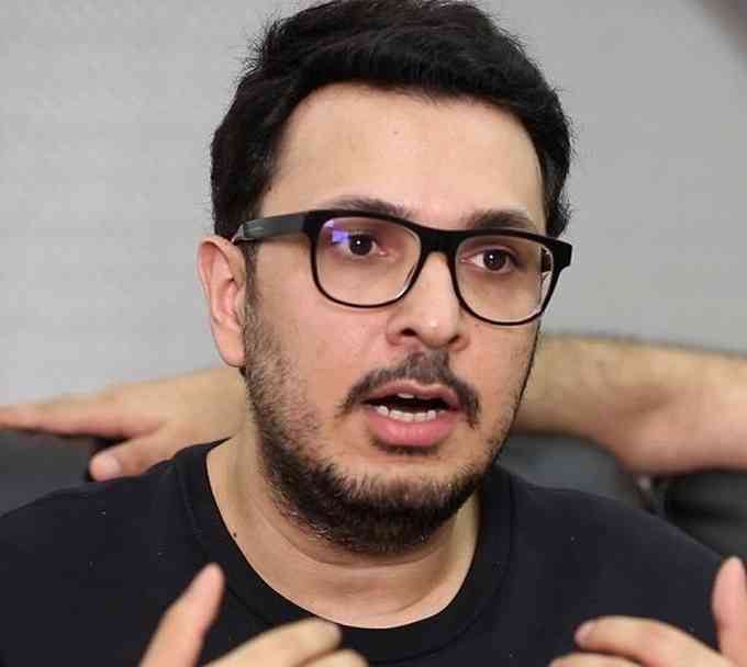 Dinesh Vijan Net Worth, Age, Height, Affairs, Bio and More 2024 The(019)