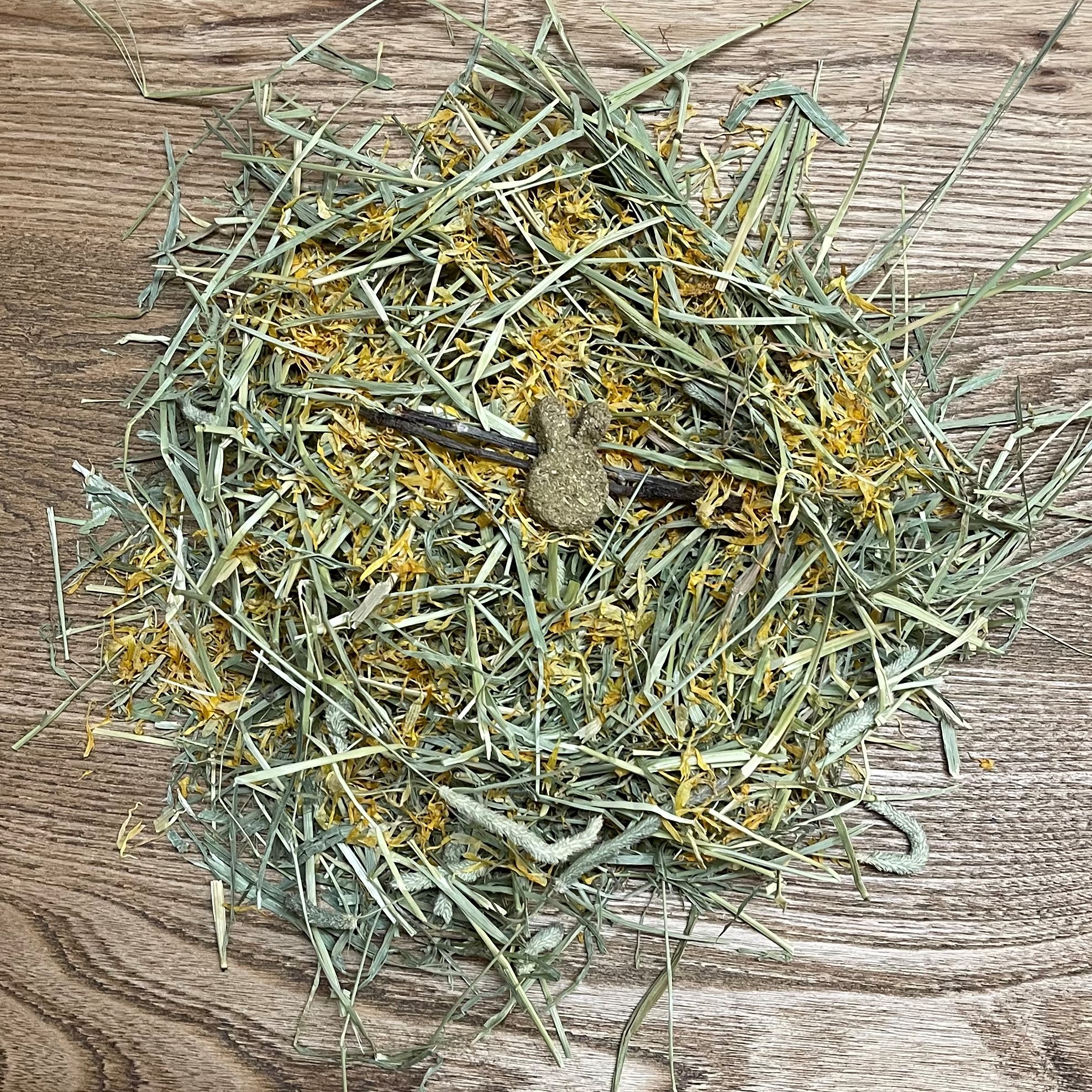 Hay for Rabbits + Guinea Pigs Grass, Oaten, Timothy, Lucerne