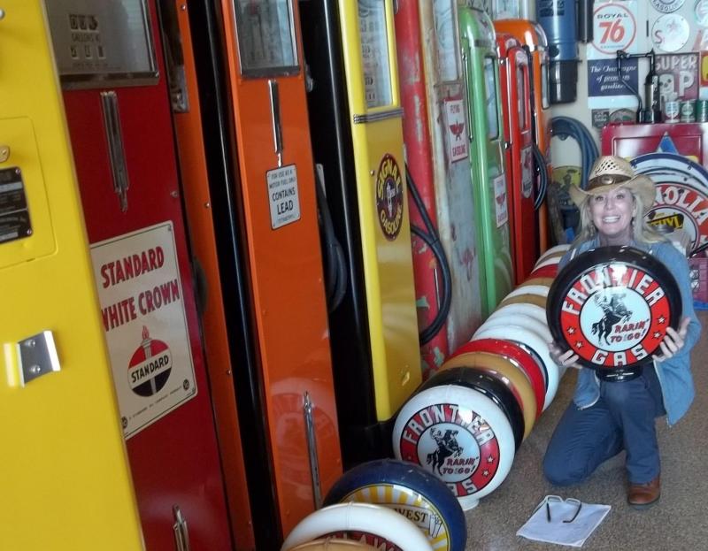 The Picker Chick TM PUMPS 'N STUFF FOR SALE