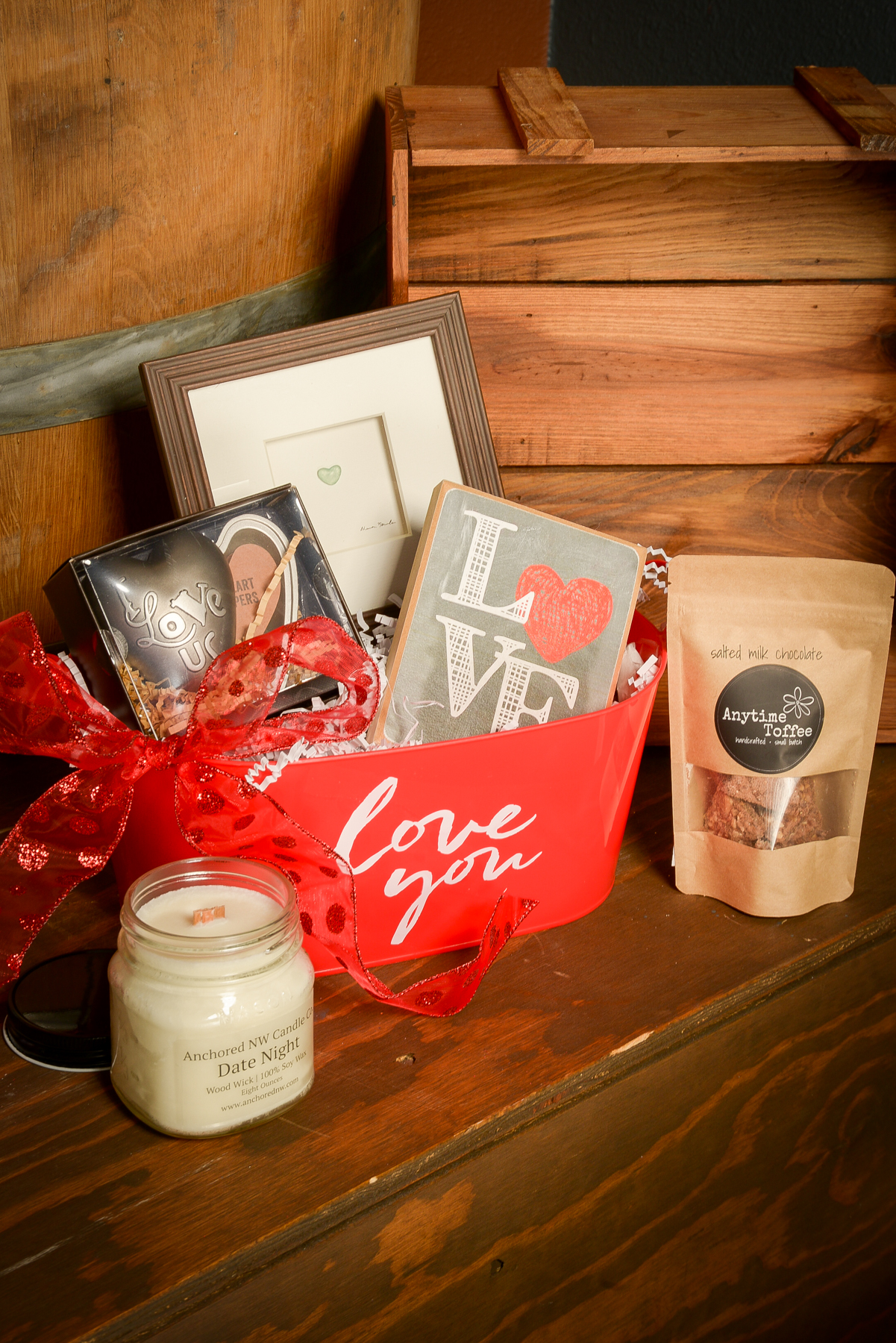 ROMANCE! Gift Basket The Picnic Pantry