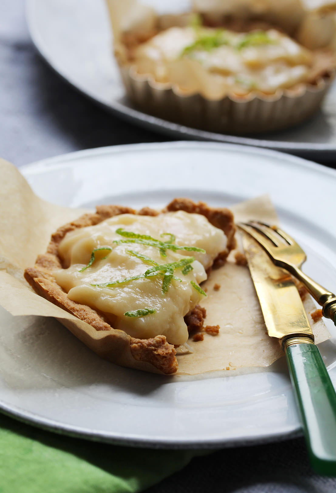 Pomelo Curd & Lychee Tartlets Pineapple