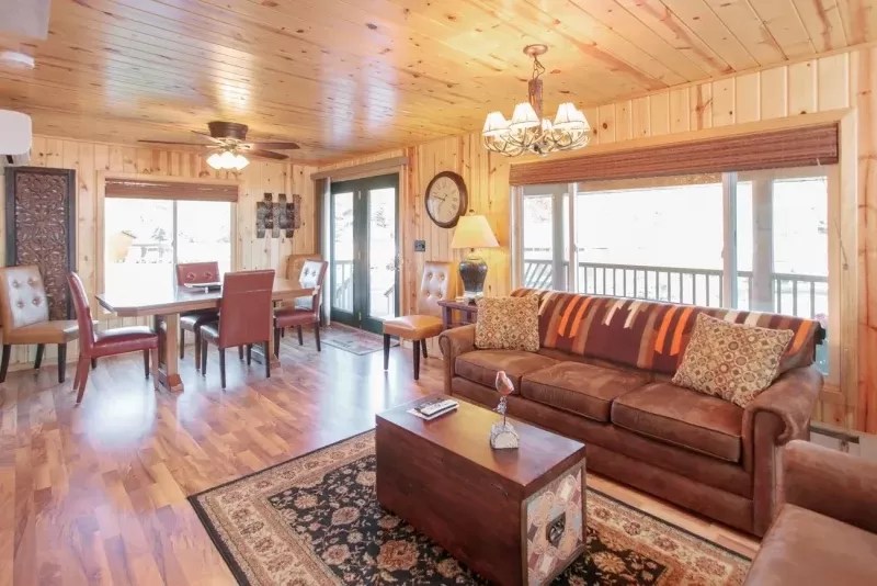 Lake Kabetogama Cabin Rental Vacation The Pines of Kabetogama