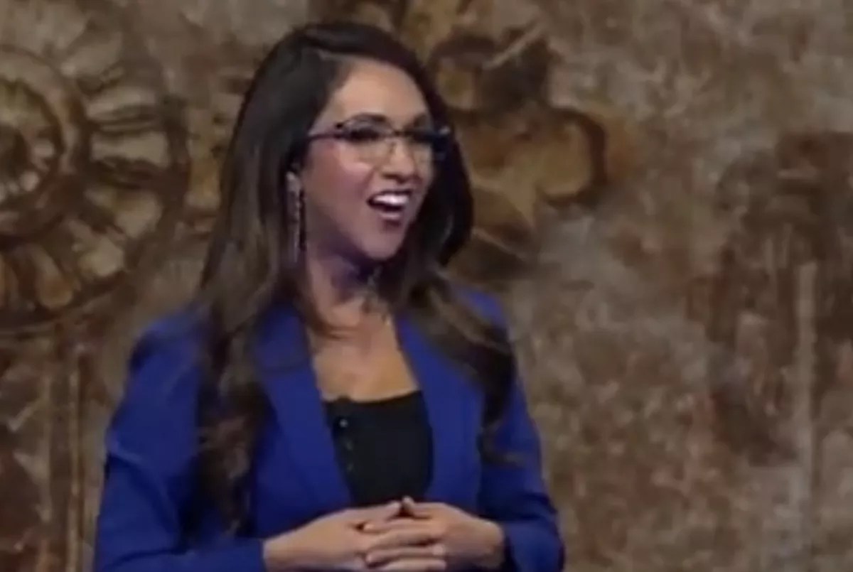 Watch Rep. Lauren Boebert Escorted Out of Beetlejuice Musical