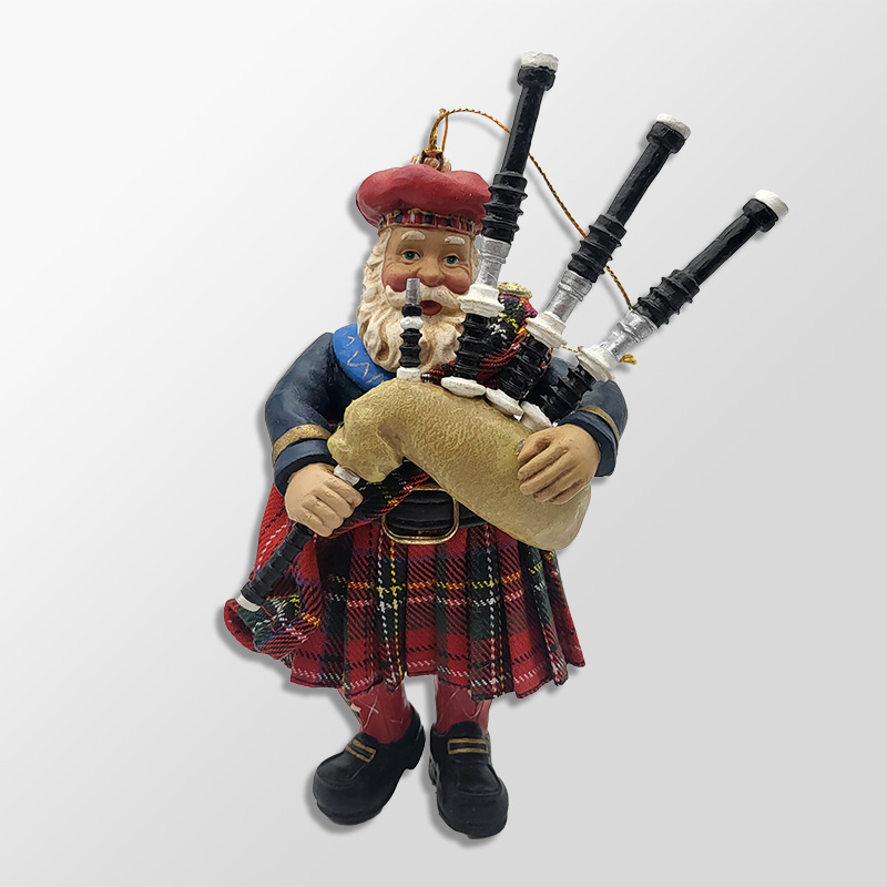 Clothtique Possible Dreams Scottish Santa Ornament The Piper's Cove