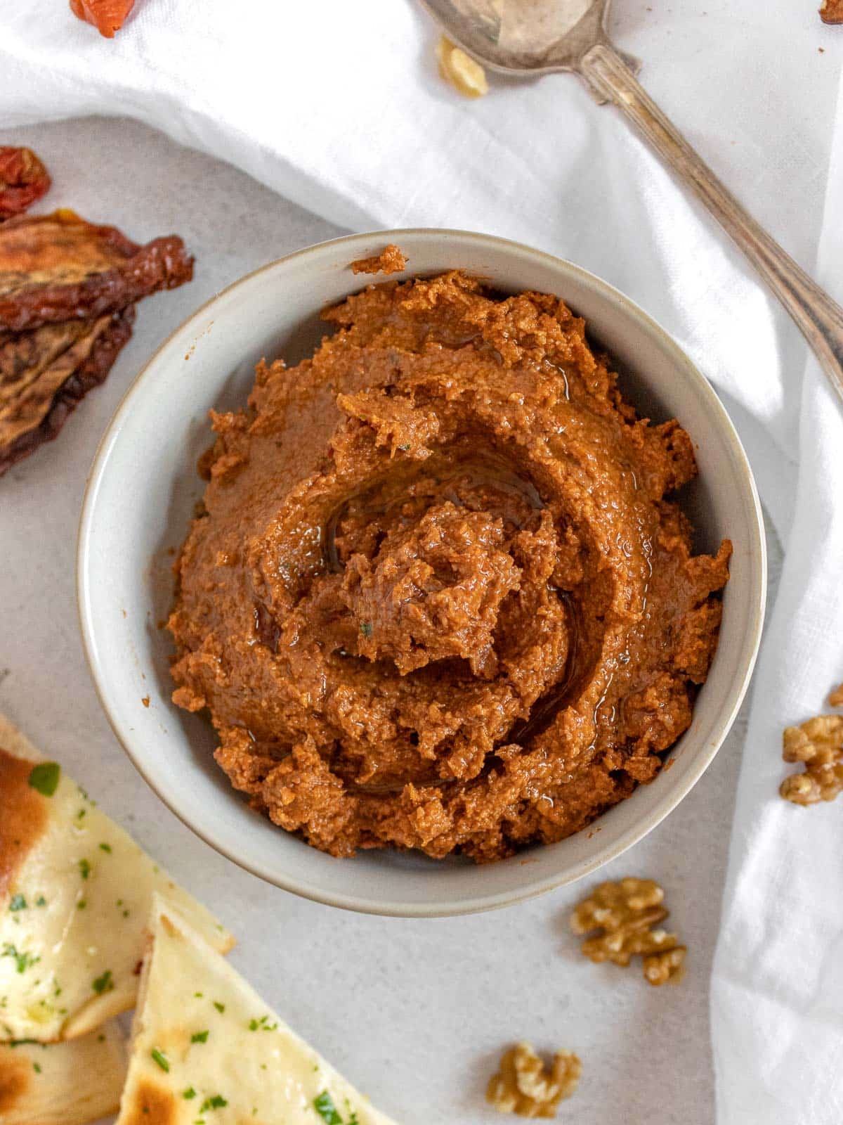 Sundried tomato pesto (no dairy) Recipe and Video by The Plant Based