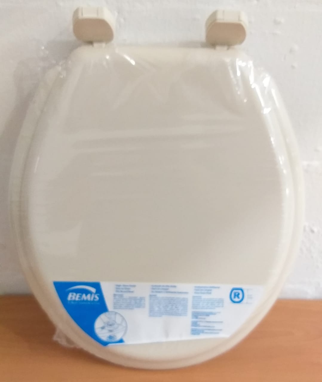 TOILET SEAT REGULAR PLASTIC BONE BEMIS The Plumbers Depot