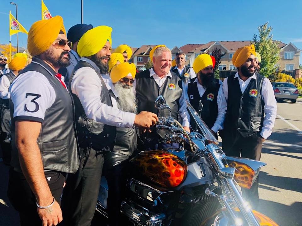 The traditional turban, which Sikh motorcyclists want to wear instead