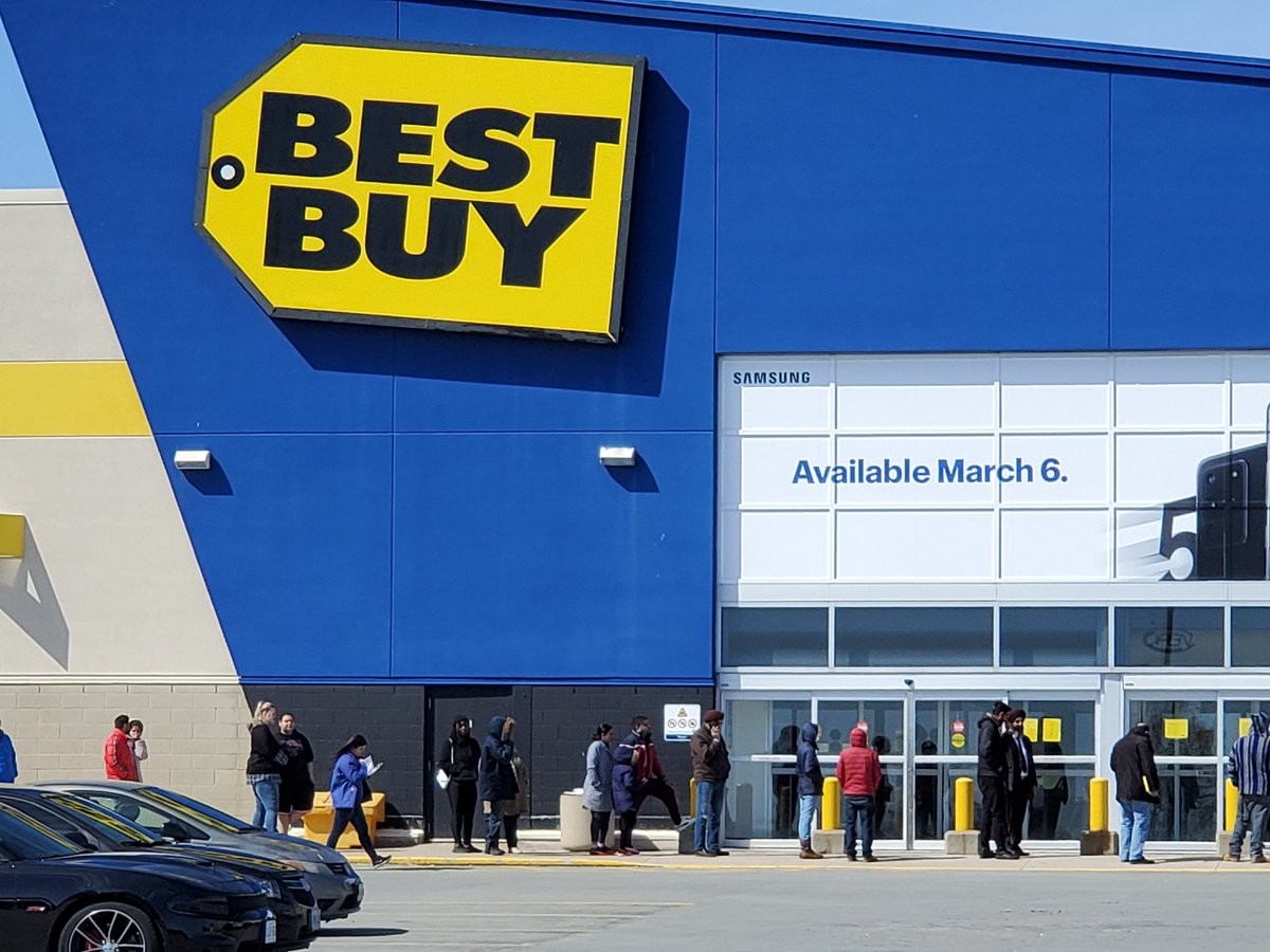 As Brampton considers punishment for ignoring physical distancing