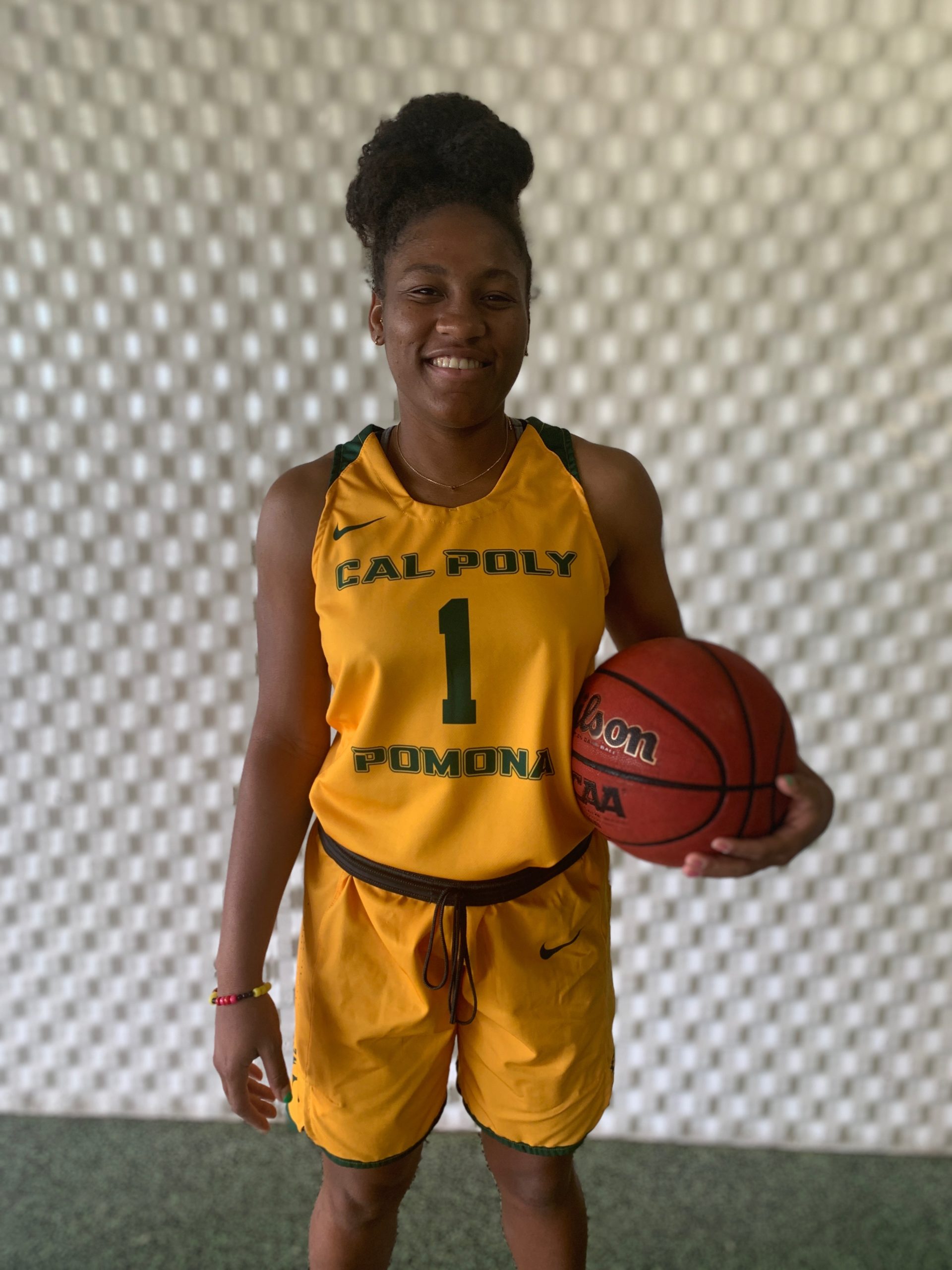 Women’s basketball corrals new Broncos The Poly Post