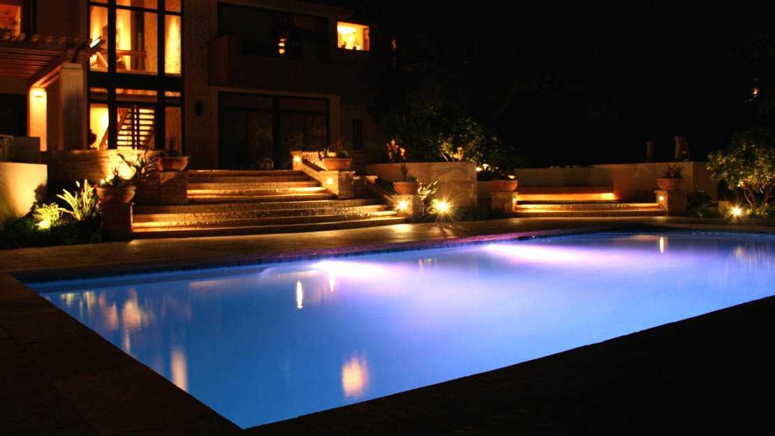 The Pool Company Services California Pool designer, California Pool Builder Negative Edge Pools