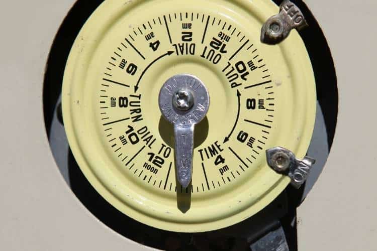 The 5 Best Pool Timers You Can Buy Right Now