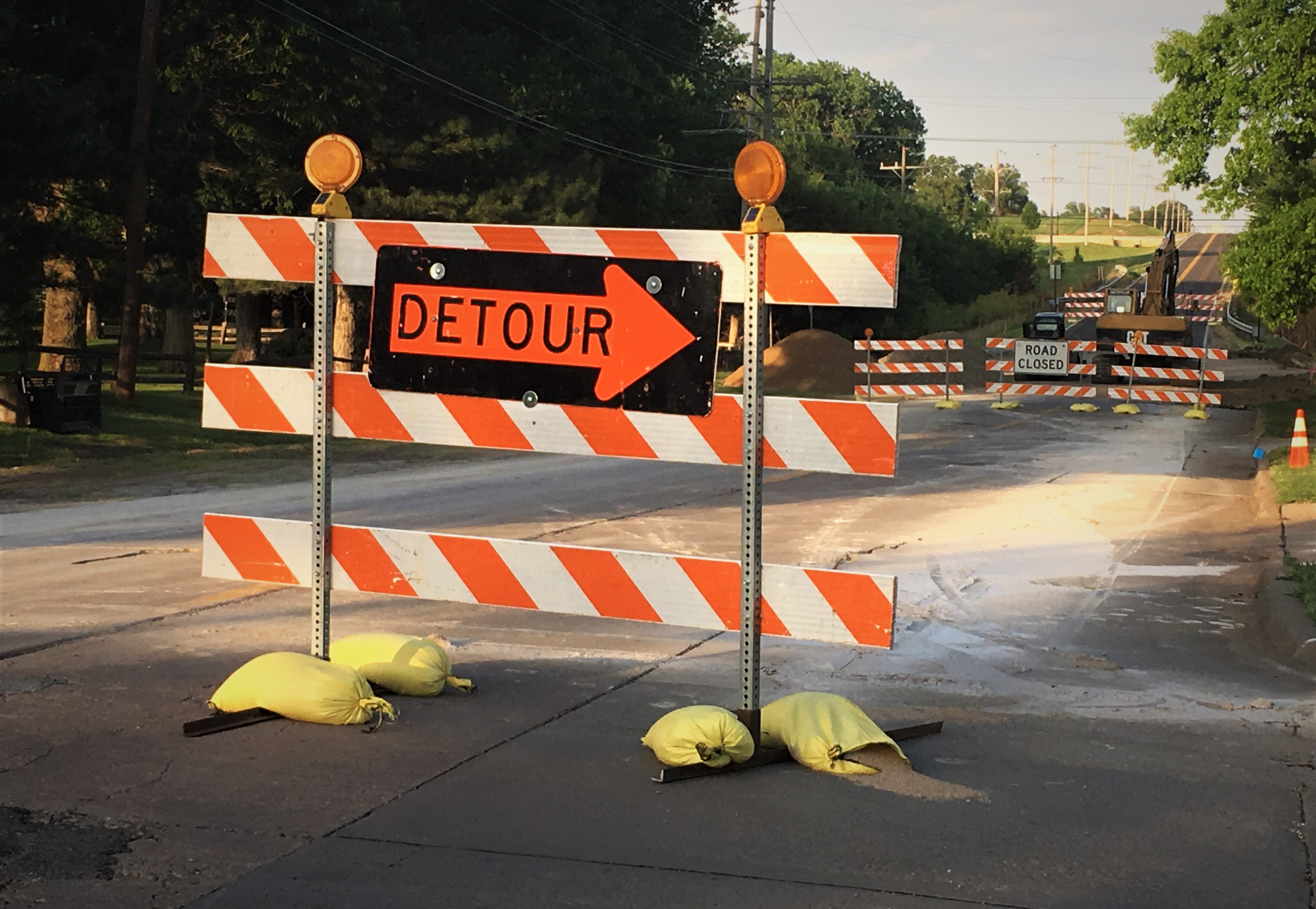 "Rolling Closure" for section of Country Club Road The Salina Post
