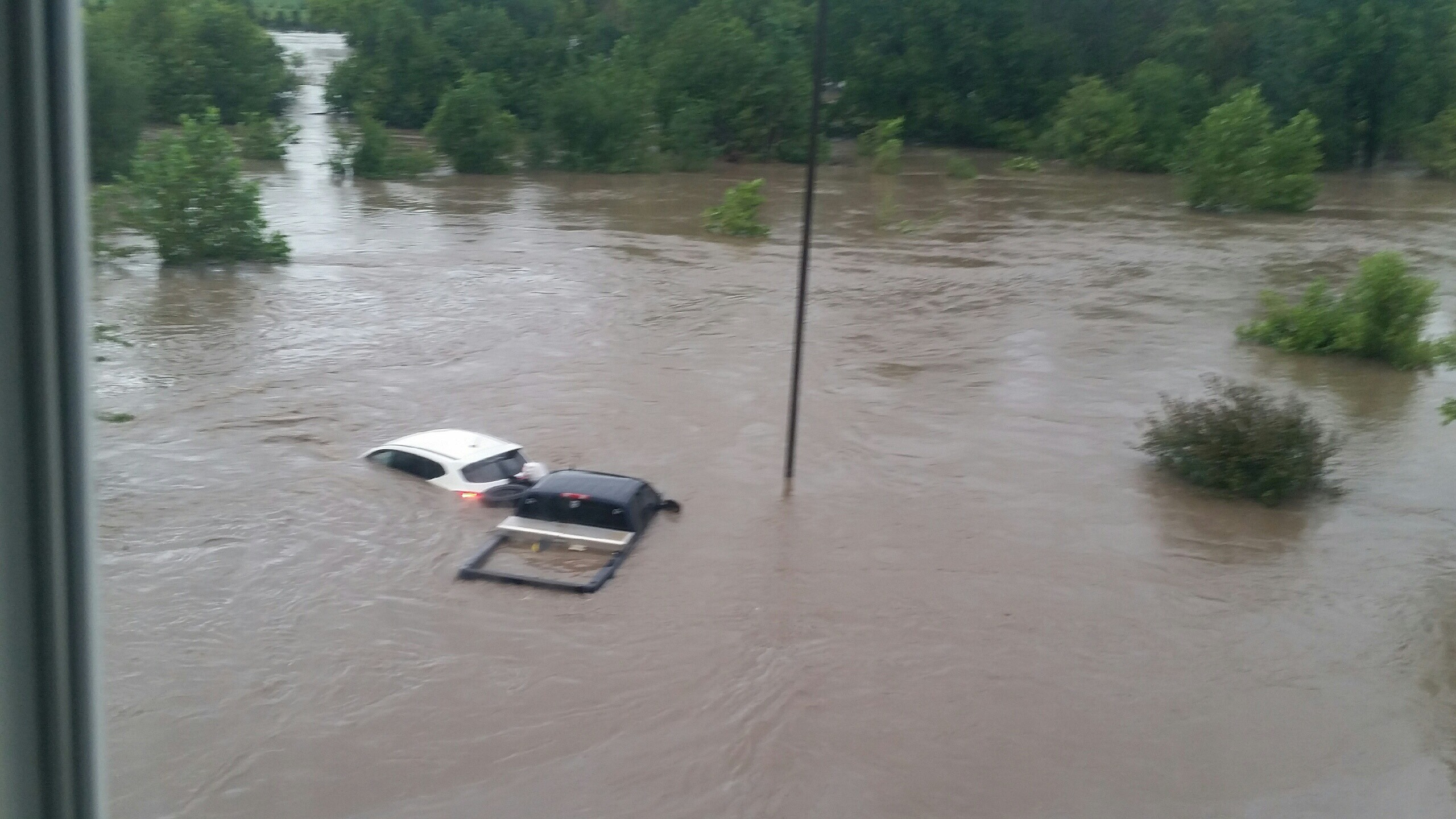UPDATE Bridges safe for travel, school in session after Manhattan