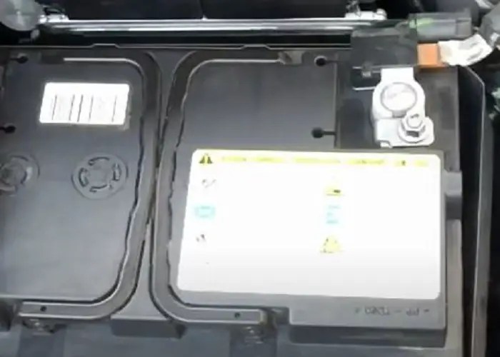 Will Disconnecting Battery Save Power? Is It Ok? - The Power Facts