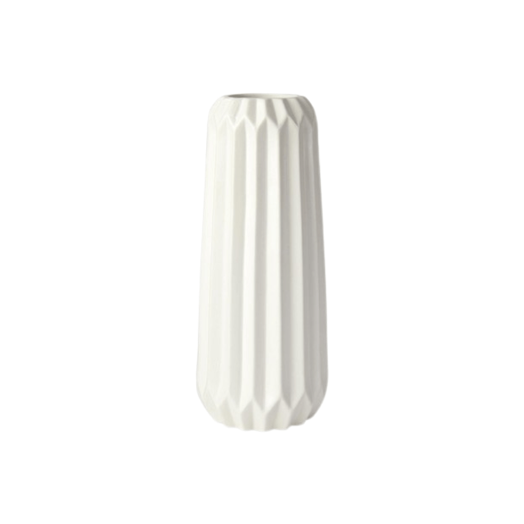 White Vase Hire The Pretty Table Table Decor Hire