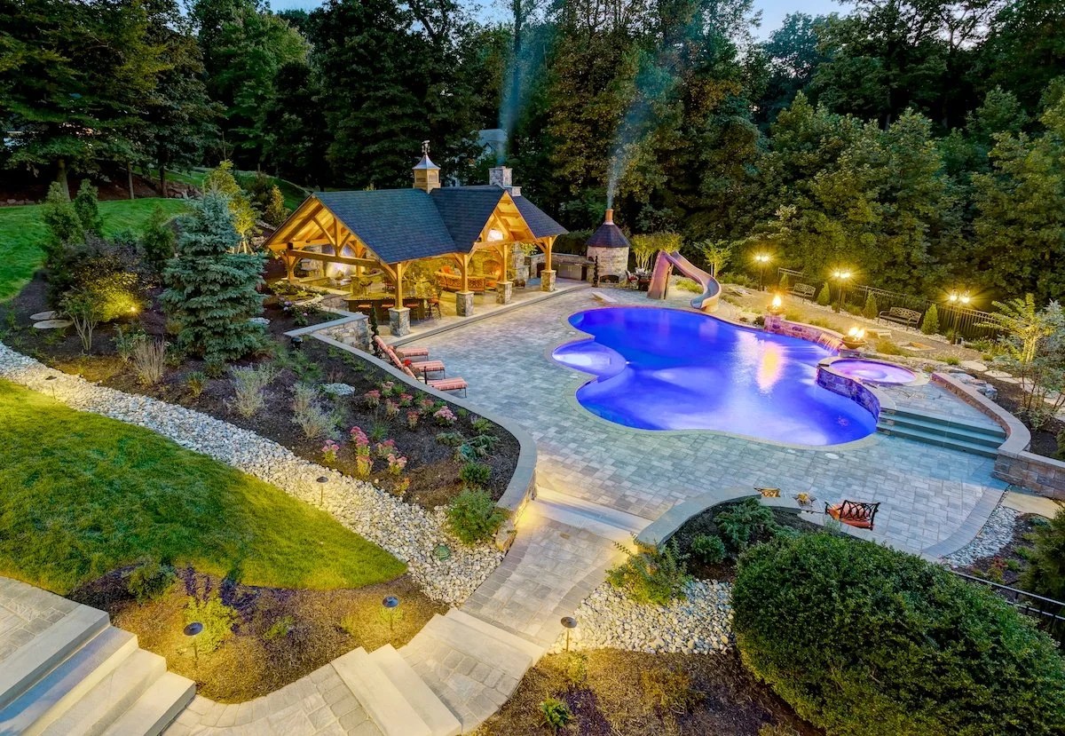 Experience the Ultimate Luxury Pool & Spa Design The Pros, Inc