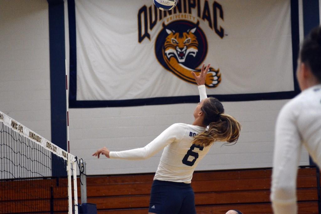 Quinnipiac women’s volleyball falls to Niagara, snaps seven game