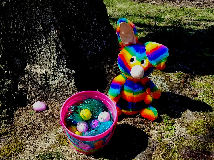 Easter 2018 Rainbow Rabbit Sends His Best Wishes!