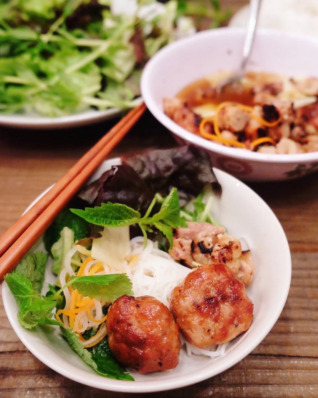 Bun Cha Hanoi (Hanoi Style Vermicelli with Grilled Pork and Pork Patties)