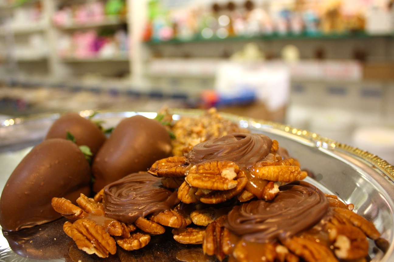 The Local Corner Exploring the North & Wells intersection in Chicago’s