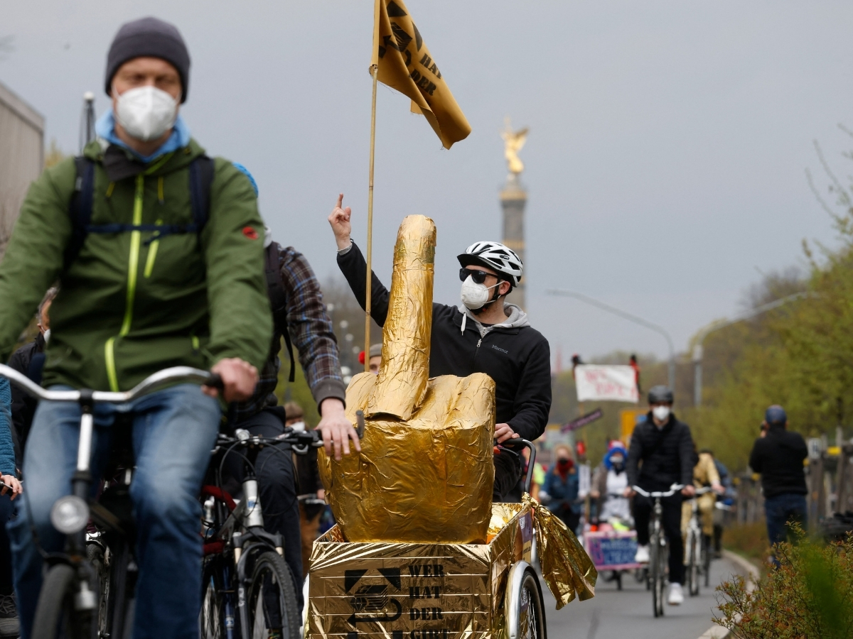 Berlin’s rent cap law changed people’s lives. Then landlords, vulture