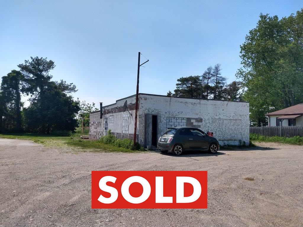 SOLD! FOR SALE BY OWNER, HARRIETSVILLE, ONTARIO FSBO